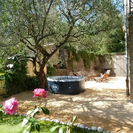 La Olivia Hébergement de vacances Ucel
